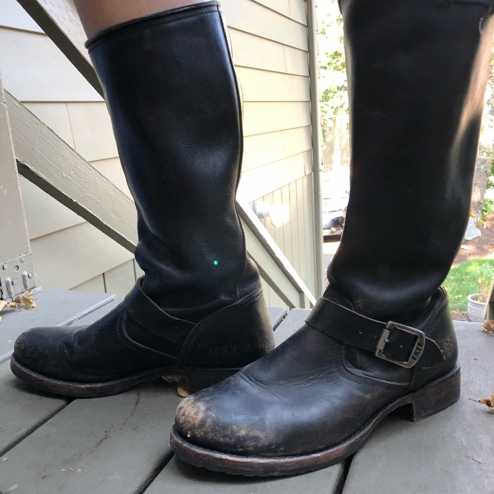 Fryes black boots